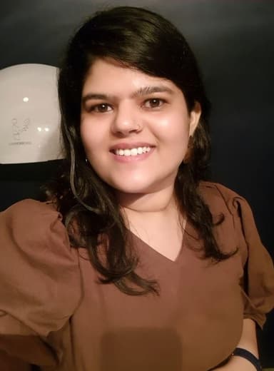 Surbhi Mantri photo 4