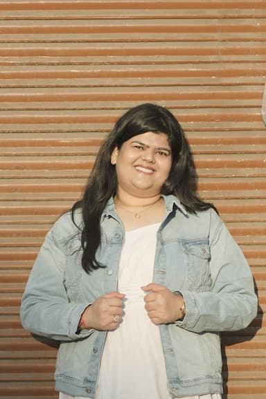 Surbhi Mantri photo 5